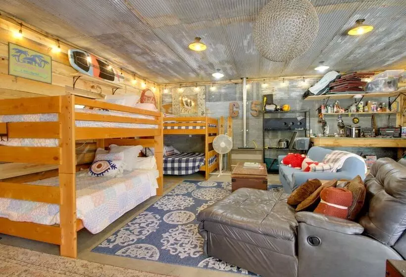 Nevis Cabin Escape W/ Private Hot Tub!