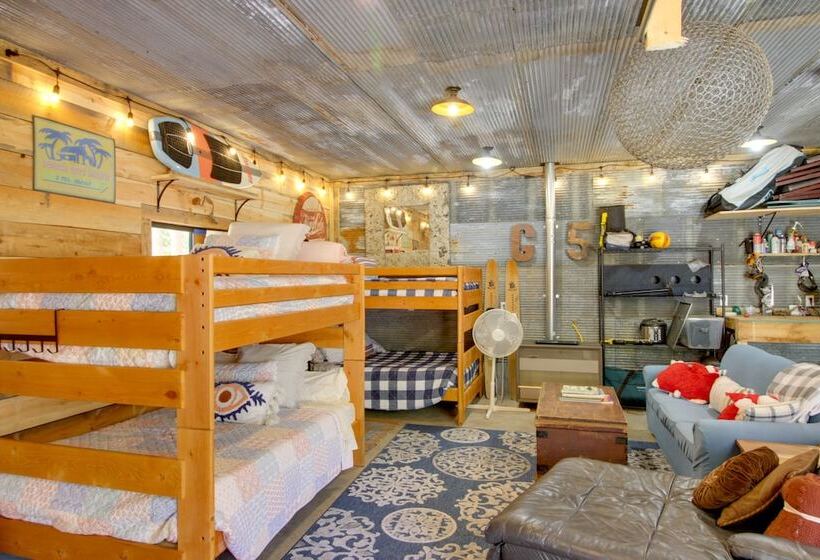 Nevis Cabin Escape W/ Private Hot Tub!