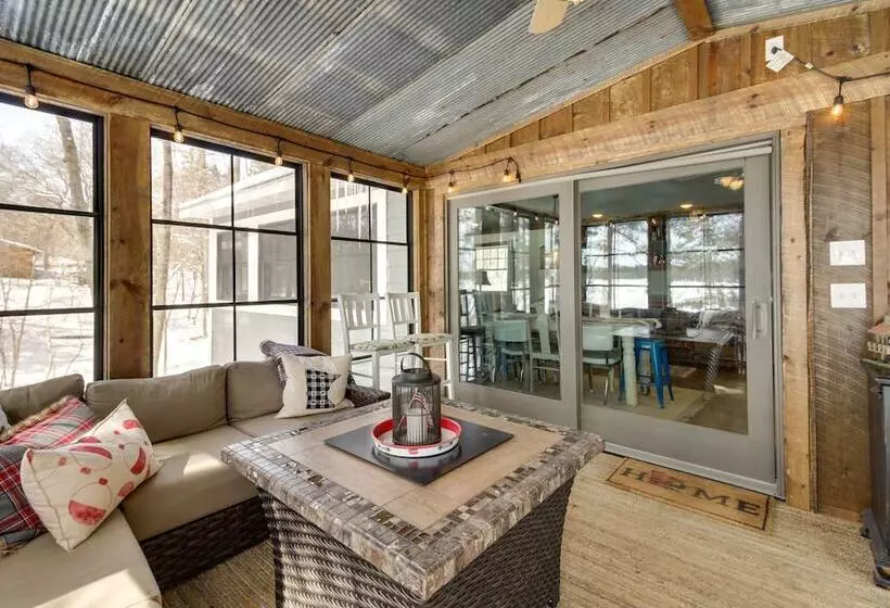 Nevis Cabin Escape W/ Private Hot Tub!