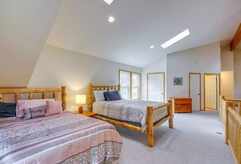 Oregon Retreat ~ 2 Mi From Lapine State Park
