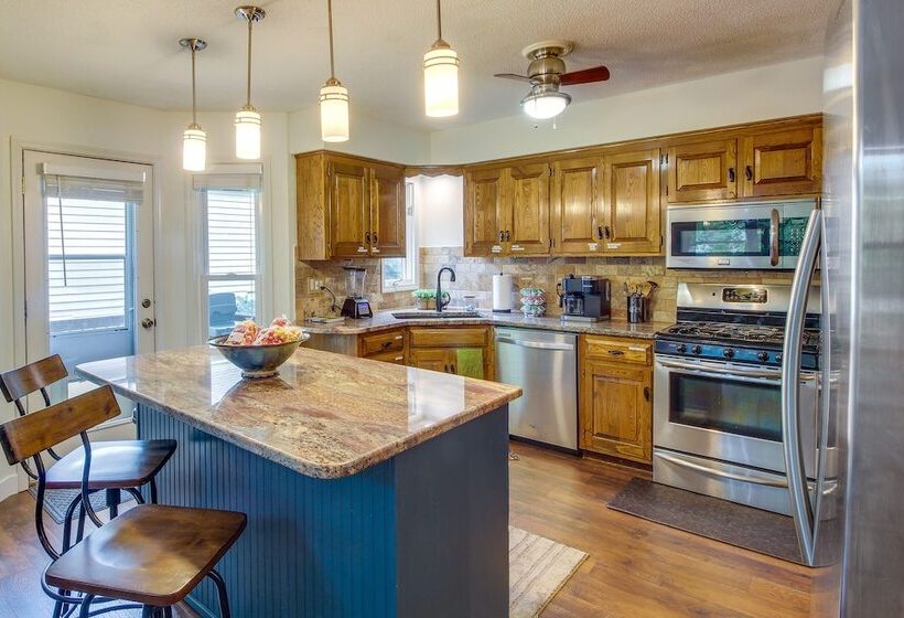 Overland Park Home W/ Fenced In Yard & Gas Grill!