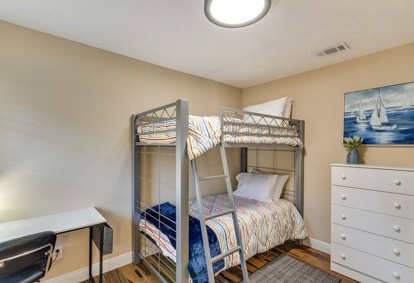 Pensacola Home W/ Private Lanai, 9 Mi To Downtown!