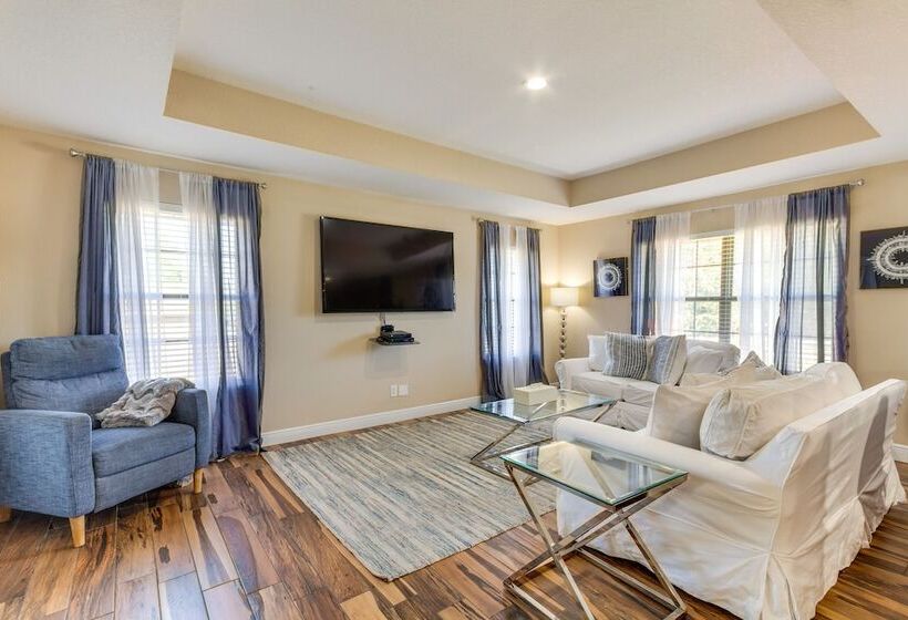 Pensacola Home W/ Private Lanai, 9 Mi To Downtown!