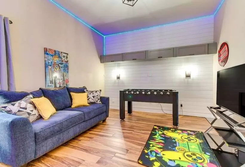 Pensacola Home W/ Private Lanai, 9 Mi To Downtown!