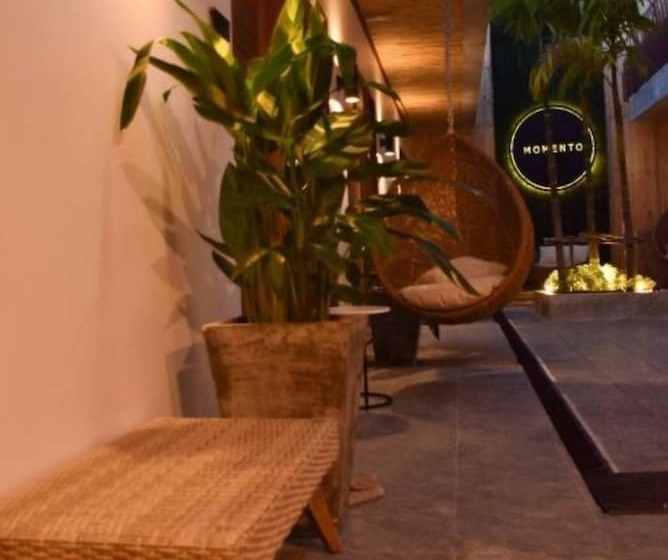 Пансион Momento Bangtao Beach