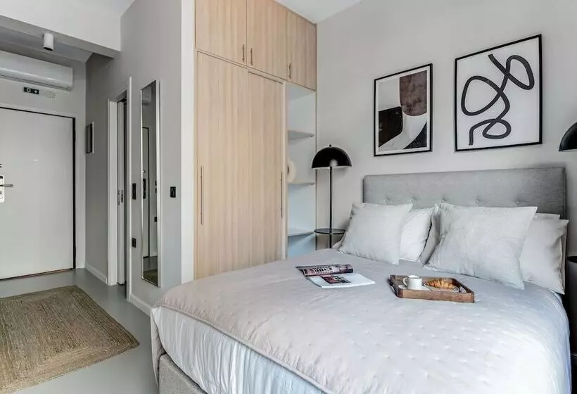 ペンション Sanders Port   Charming Room Near Piraeus Port