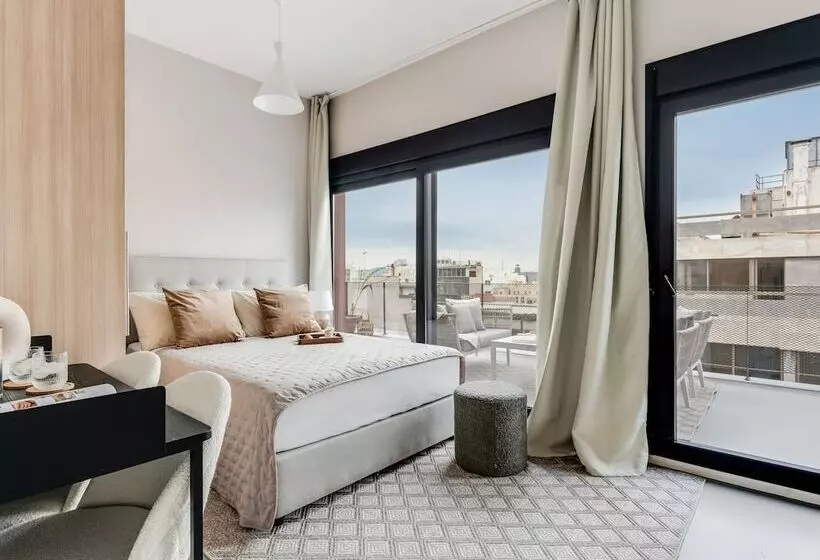 پانسیون Sanders Port   Chicly Studio With Roof Top Terrace