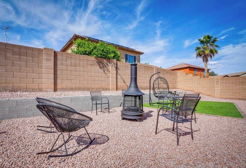 Pet Friendly Surprise Home W/ Yard & Grill Area