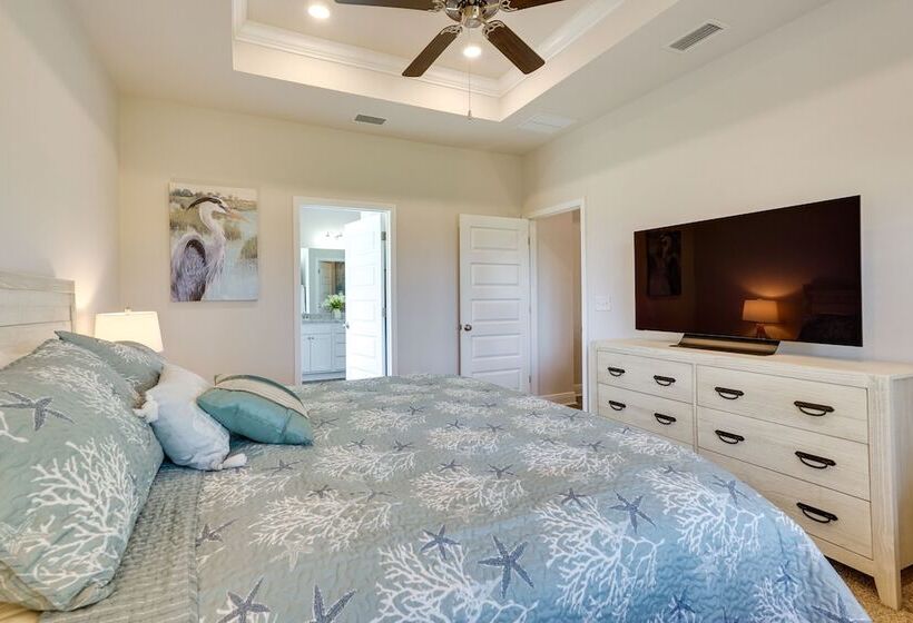 Port St Joe Home Walk To Beach + Restaurants!