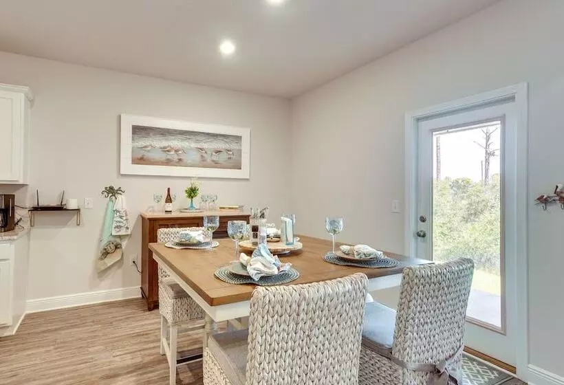 Port St Joe Home   Walk To Beach + Restaurants!