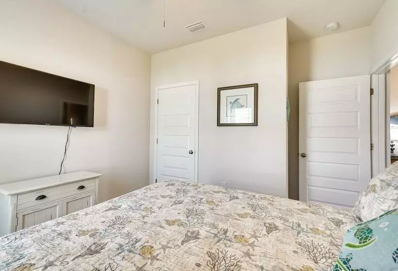 Port St Joe Home   Walk To Beach + Restaurants!