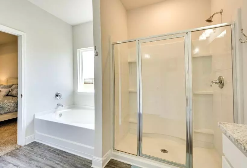 Port St Joe Home   Walk To Beach + Restaurants!
