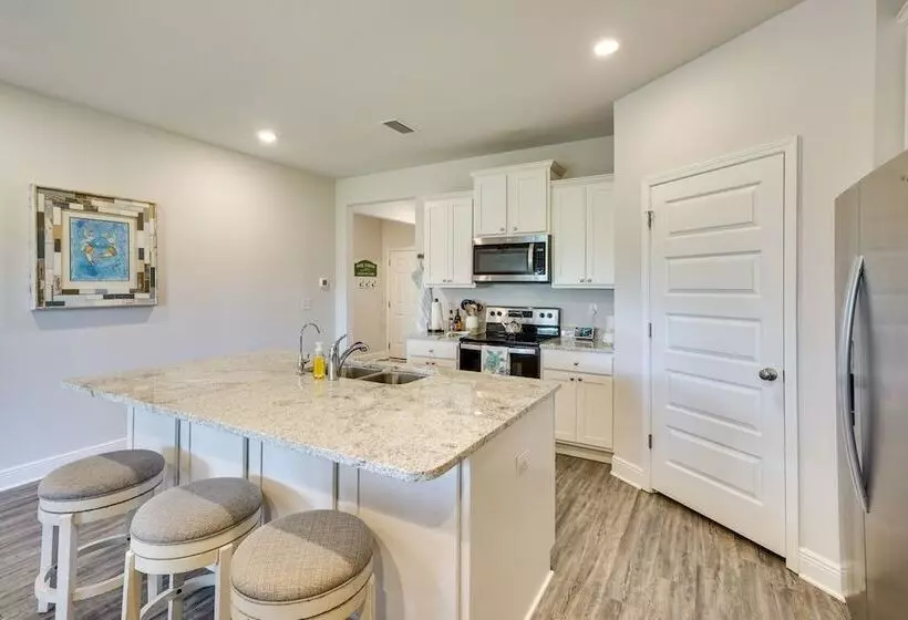 Port St Joe Home   Walk To Beach + Restaurants!