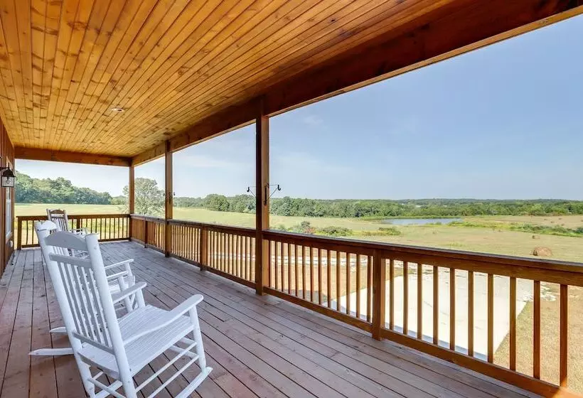 Spacious Franklin County Retreat On 80 Acres!