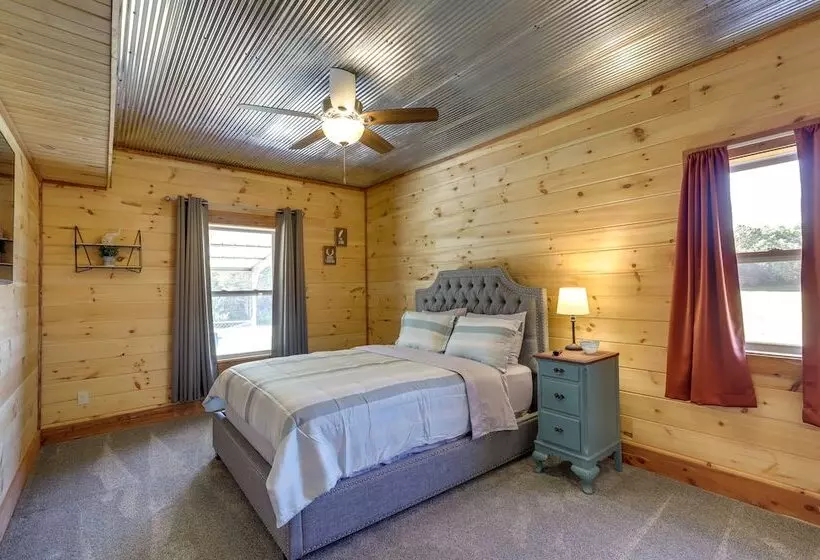 Spacious Franklin County Retreat On 80 Acres!