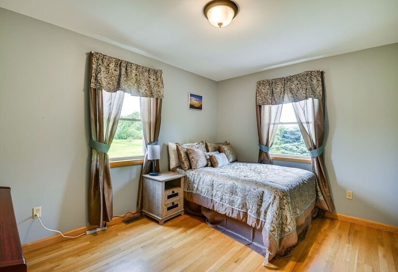 Spacious Lowville Retreat On 4 Private Acres!