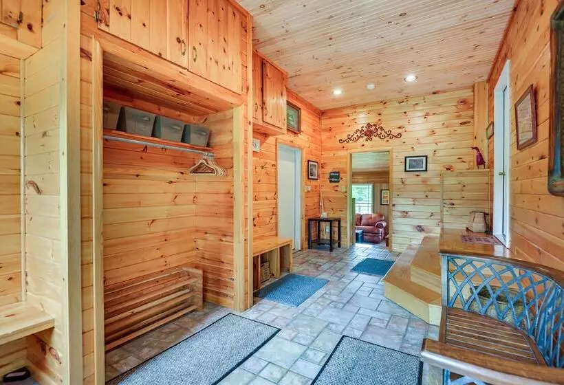 Spacious Lowville Retreat On 4 Private Acres!