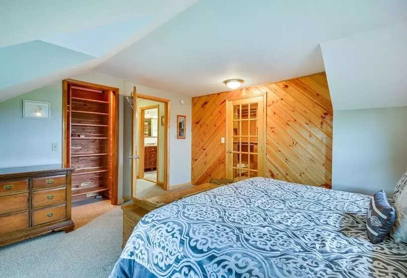 Spacious Lowville Retreat On 4 Private Acres!