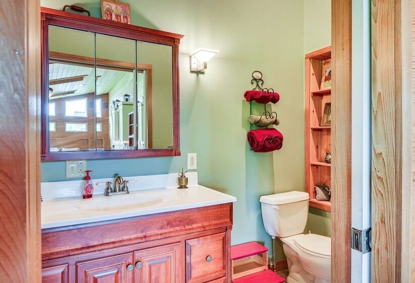 Spacious Lowville Retreat On 4 Private Acres!