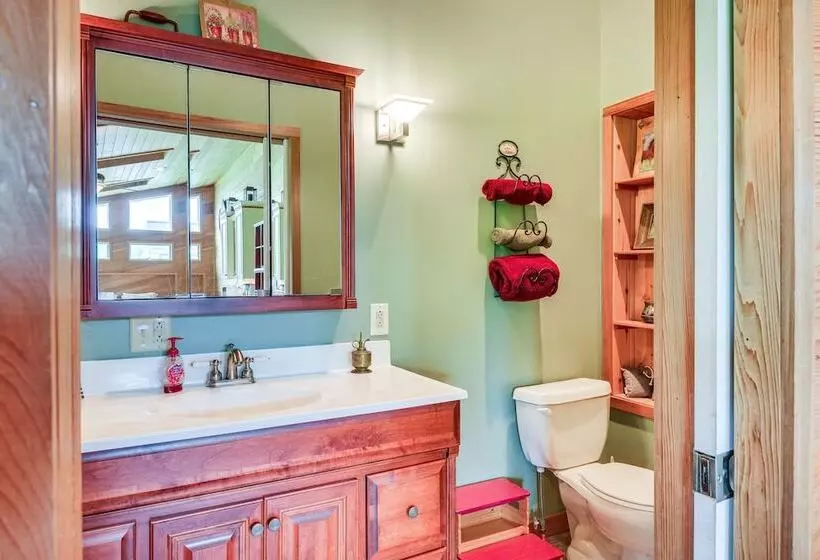 Spacious Lowville Retreat On 4 Private Acres!