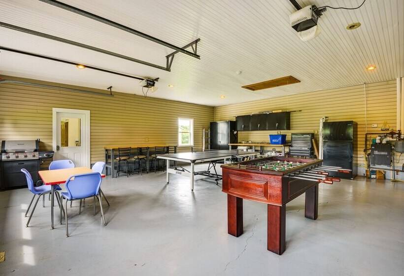 Spacious Lowville Retreat On 4 Private Acres!