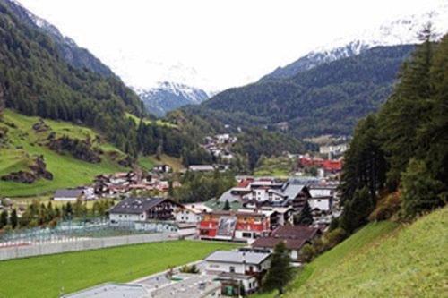 هتل Appartement Avenzio