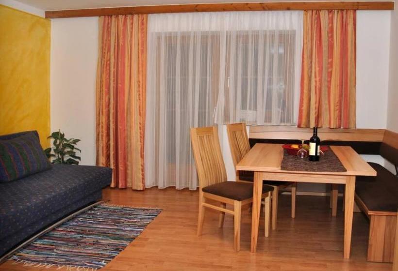 호텔 Appartementhaus Fuchs Christian