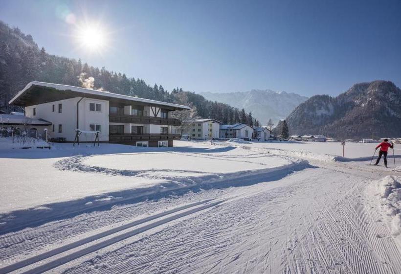 ホテル Appartementhaus Montana