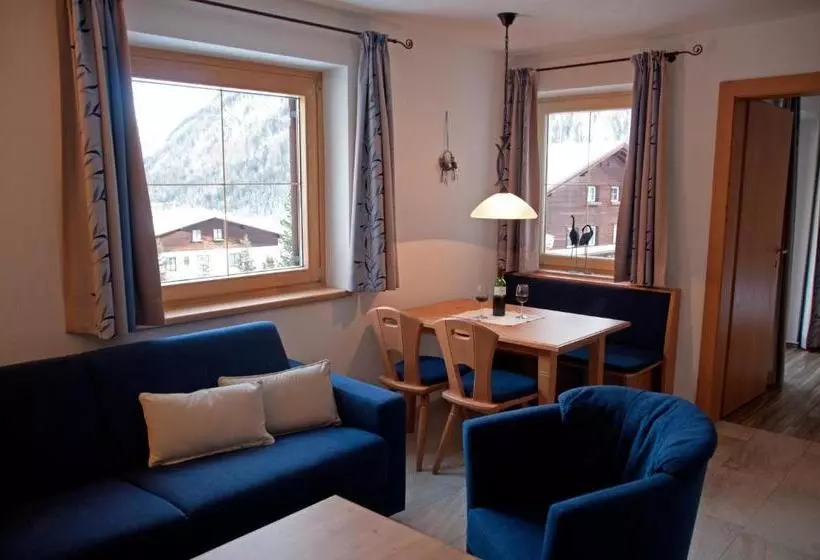 ホテル Appartements Schmalzerhof