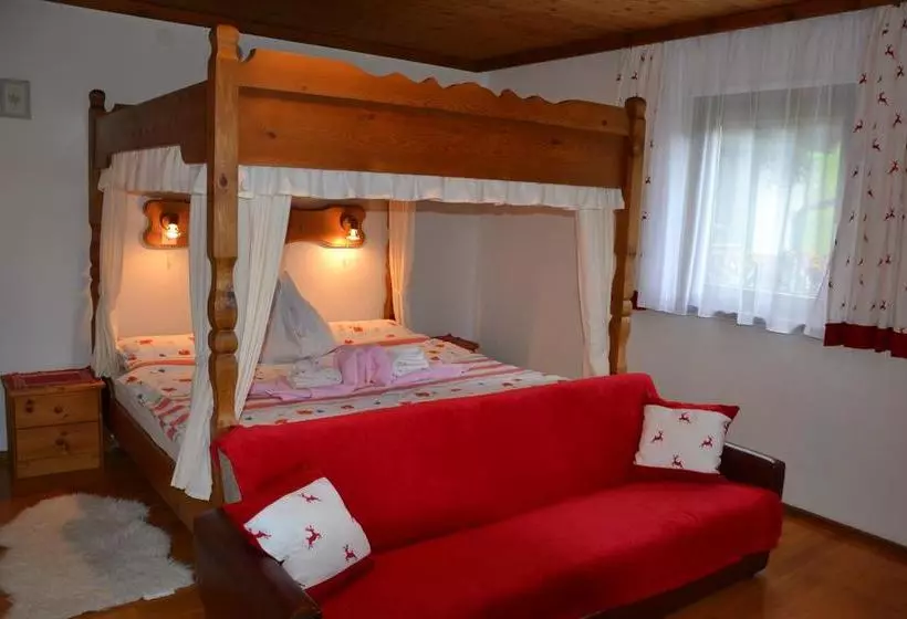 ホテル Bauernhof Schnoellhof