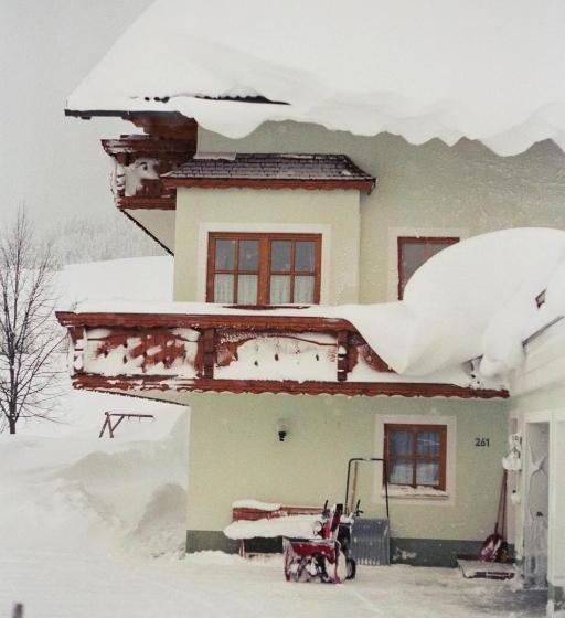 فندق Ferienwohnung Hierzegger