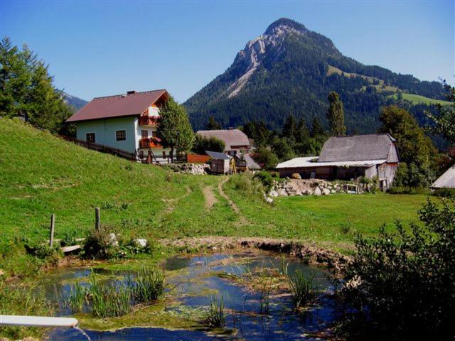 فندق Ferienwohnung Hierzegger