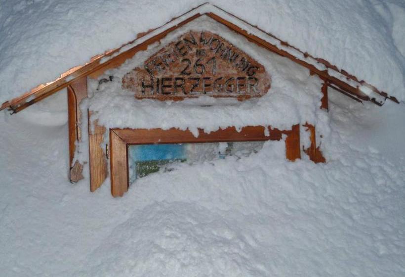 فندق Ferienwohnung Hierzegger