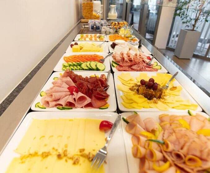 Отель Frauenfeld