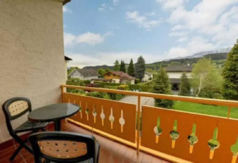 ホテル Frühstückspension Haus Golker
