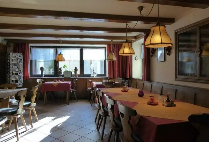 ホテル Gasthaus Sonne