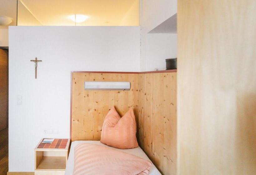 호텔 Gasthof Kronburg