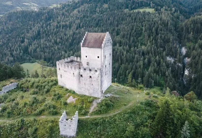 ホテル Gasthof Kronburg