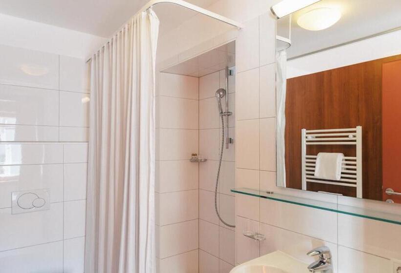 호텔 Gasthof Kronburg