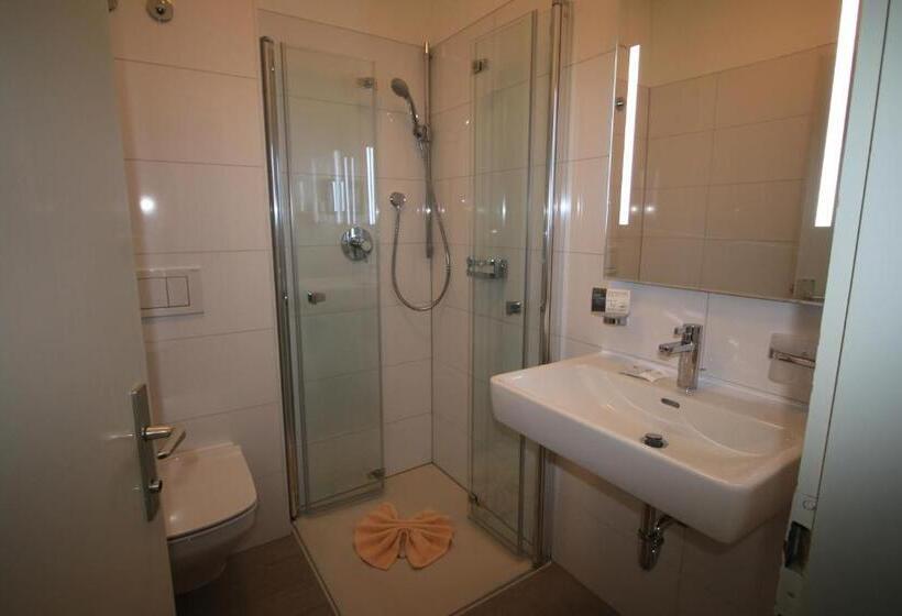 호텔 Gasthof Kronburg