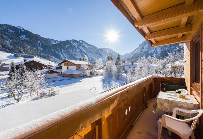 Отель Haus Kristall