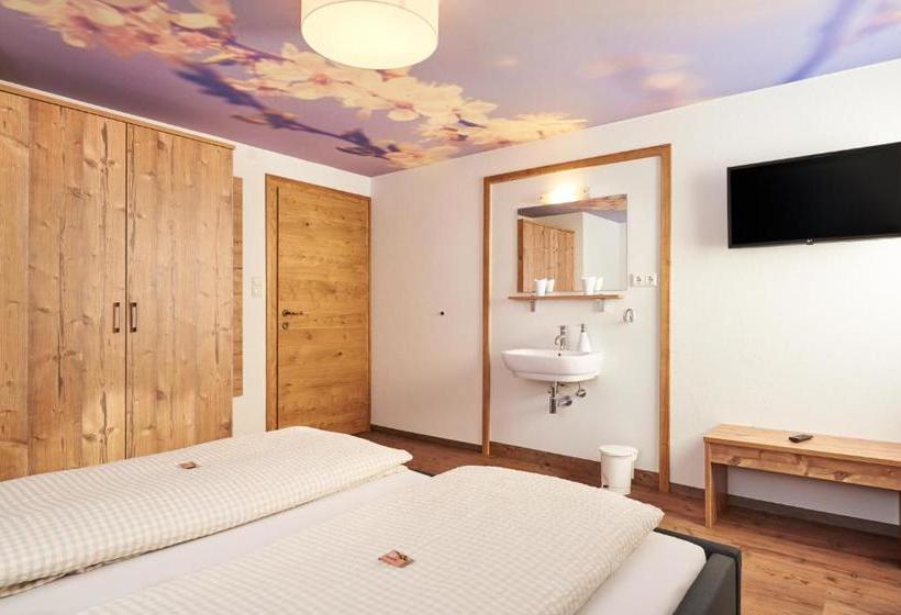 Отель Haus Kristall