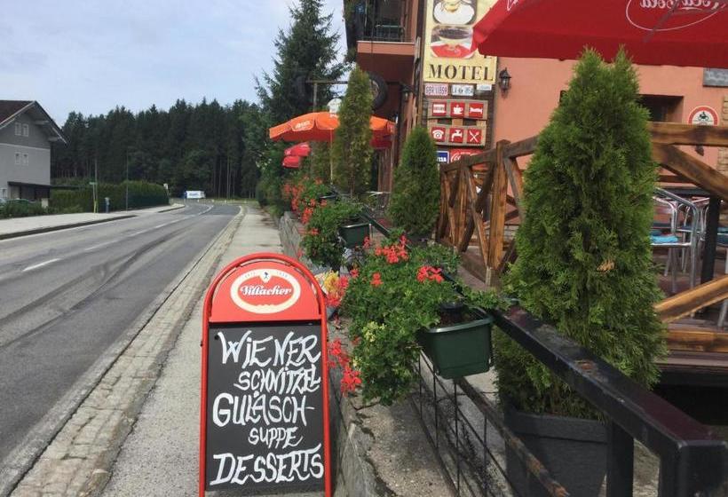 هتل Old's Car Zimmer & Apartment Vermietung