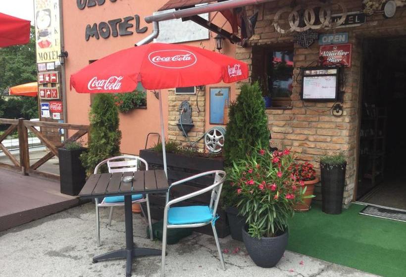 هتل Old's Car Zimmer & Apartment Vermietung