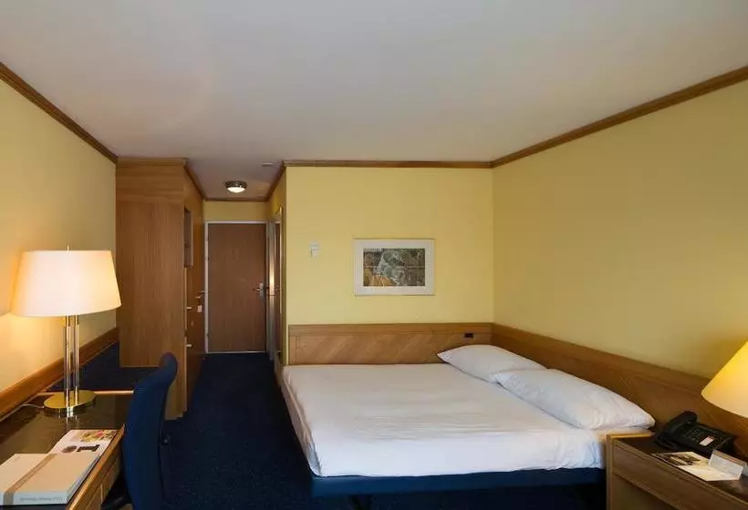 هتل Stay@zurich Airport