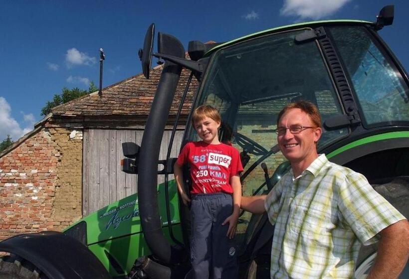 호텔 Weinbauernhof Vier Jahreszeiten