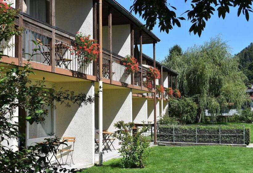 Jungfrau Hotel Annex Alpine Inn