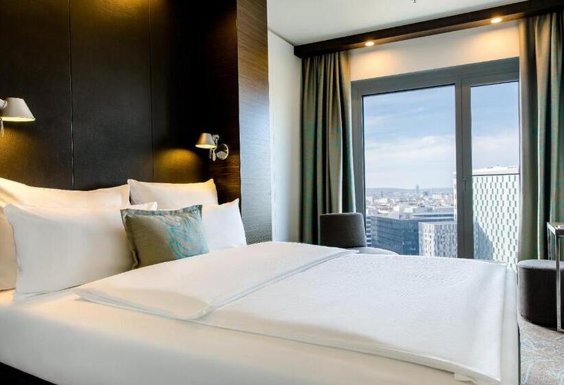 Motel One Vienna Central Station