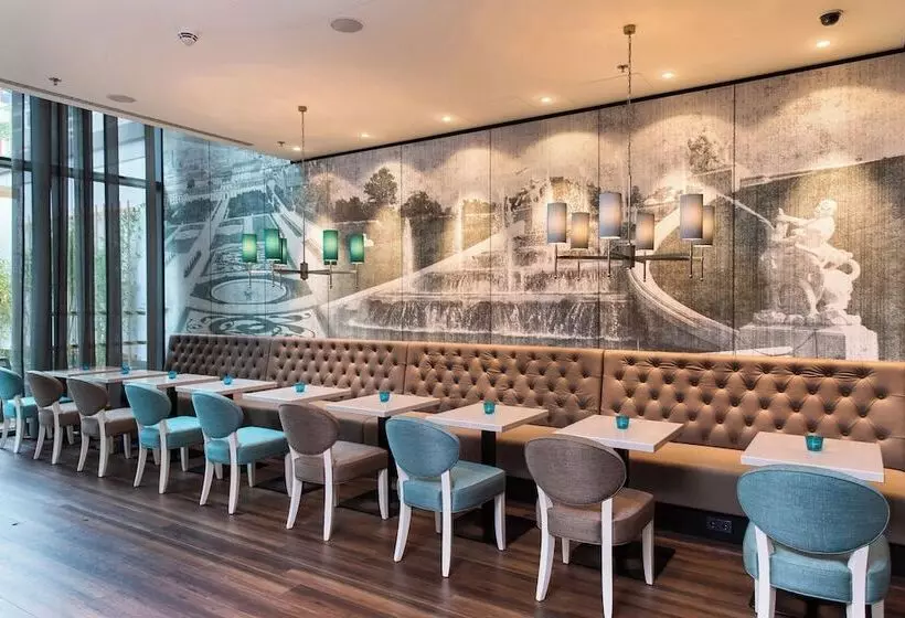 Motel One Vienna Central Station