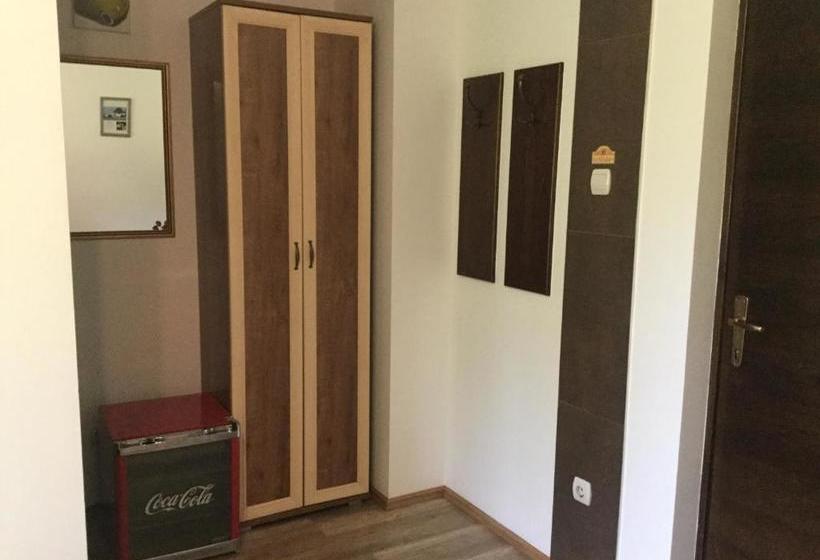 هتل Old's Car Zimmer & Apartment Vermietung